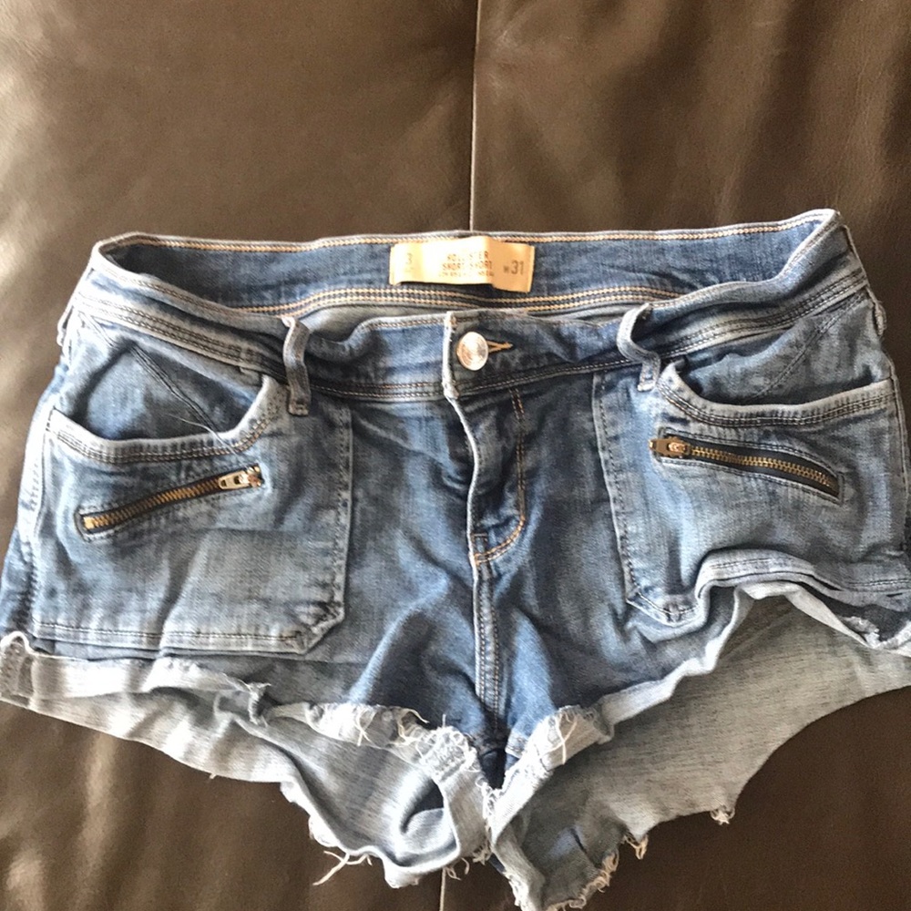 Hollister short-short